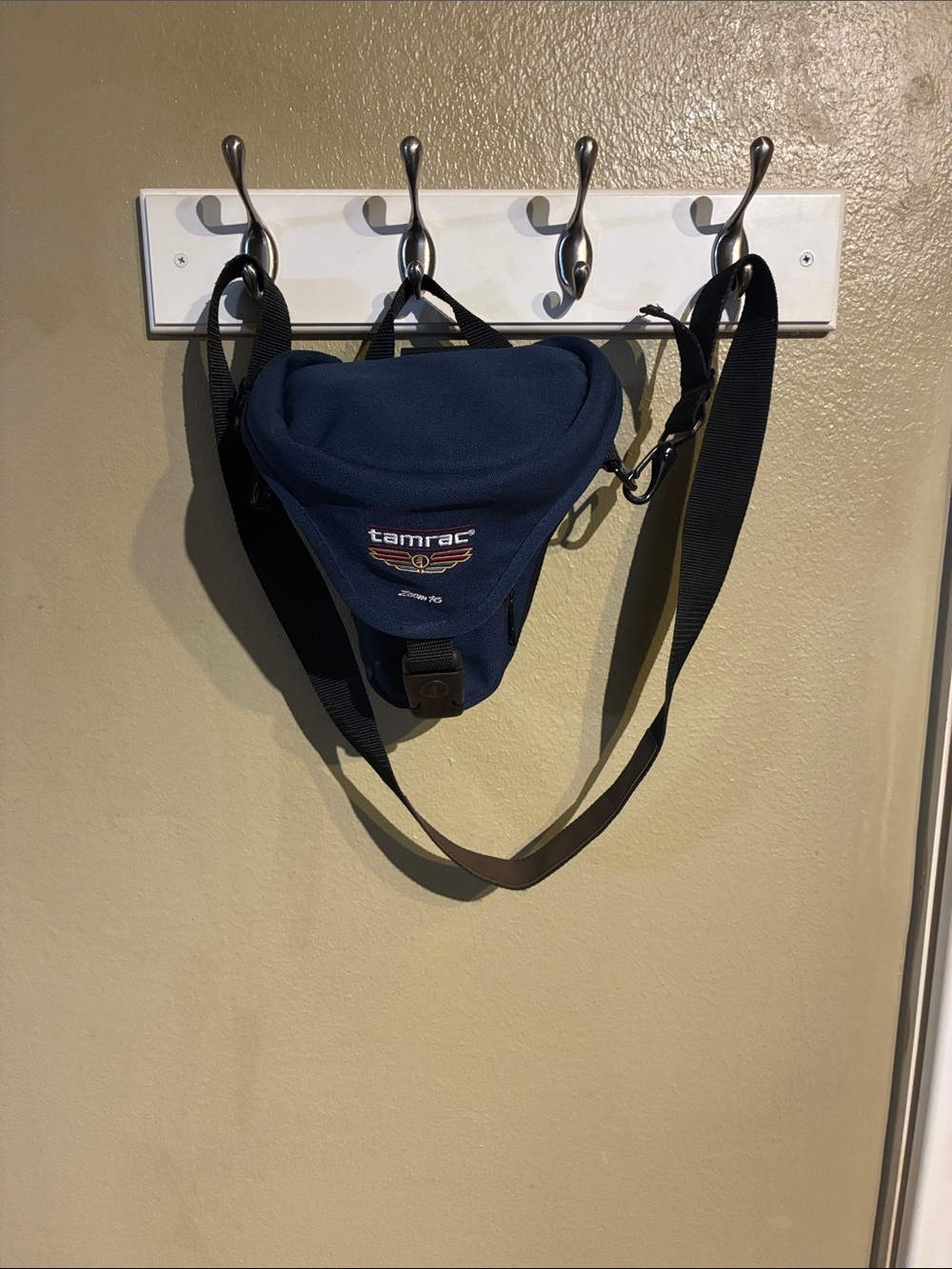 Tamrac Navy Compact Camera Messenger Bag for Men